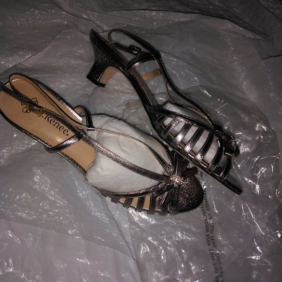 Shoes - Picture 10 of 16